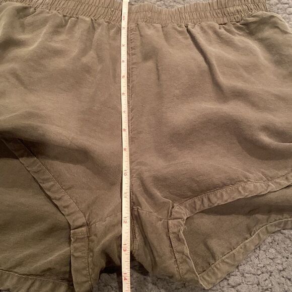 Love Tree Olive Green Shorts Size Large Running Athletic Casual Elastic Waist - Picture 10 of 12